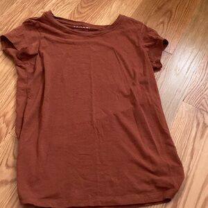 Womans Tahari Size XS t-shirt